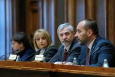 28. februar 2013. Učesnici okruglog stola (foto TANJUG)